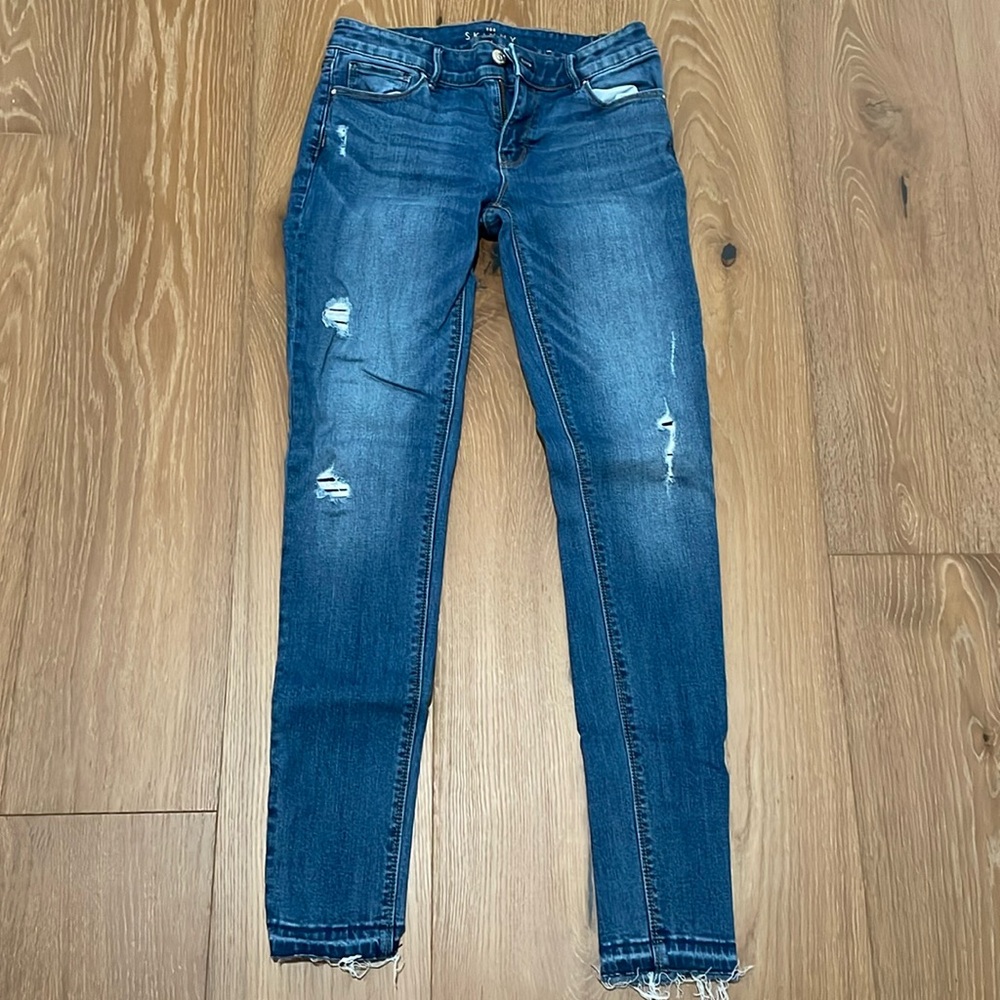 EUC White House, Black market the skinny ankle size 2